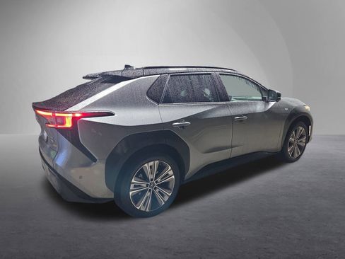 Used 2023 Subaru Solterra AWD image 3