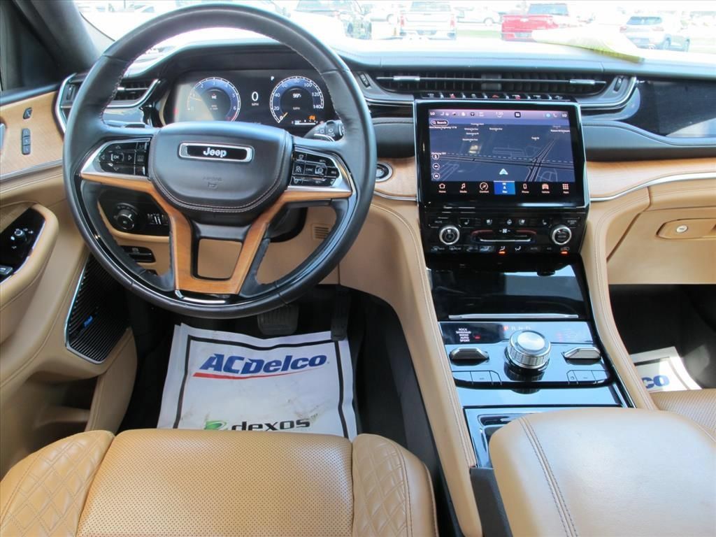 Used 2022 Jeep Grand Cherokee L Summit AWD/4WD image 22