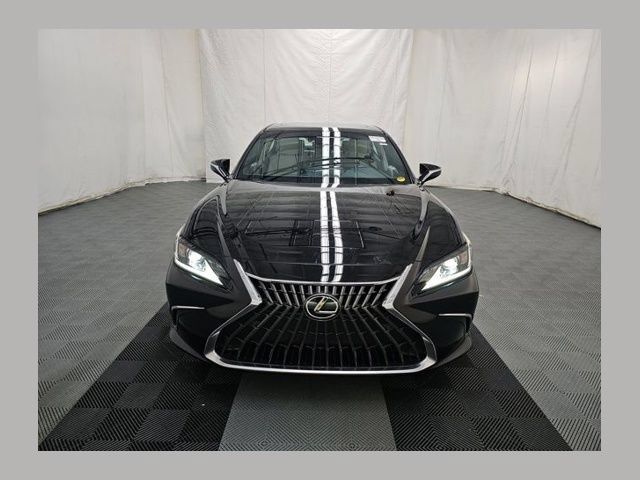 Used 2023 Lexus ES 250 w/ Premium Package AWD/4WD image 1