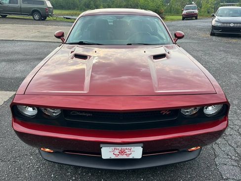 Used 2014 Dodge Challenger R/T RWD image 8
