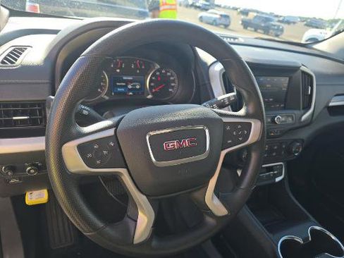 Used 2024 GMC Terrain SLE AWD/4WD image 7