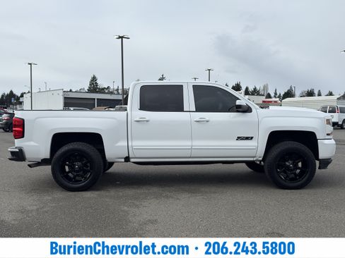Used 2018 Chevrolet Silverado 1500 LT w/ All Star Edition image 6