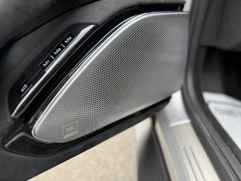 Used 2021 Ferrari Roma RWD image 18