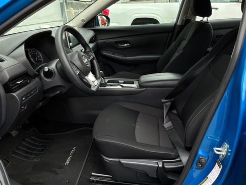 Used 2025 Nissan Sentra SV image 10
