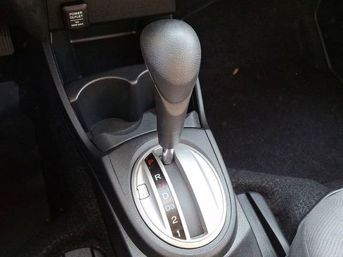 Used 2013 Honda Fit image 17