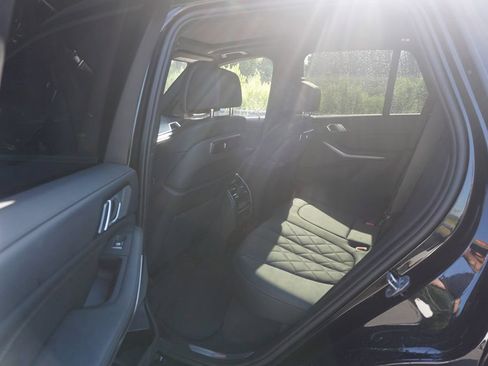 Used 2025 BMW X5 xDrive40i w/ Climate Comfort Package AWD/4WD image 14