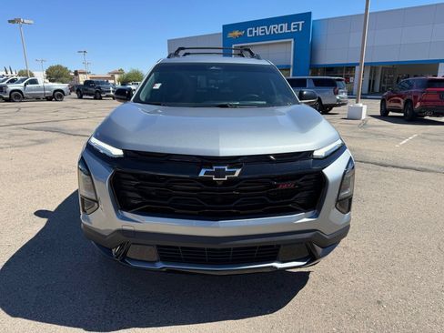 Used 2025 Chevrolet Equinox RS w/ Convenience Package III AWD/4WD image 2
