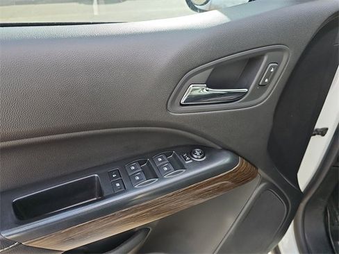 Used 2018 GMC Canyon Denali image 21