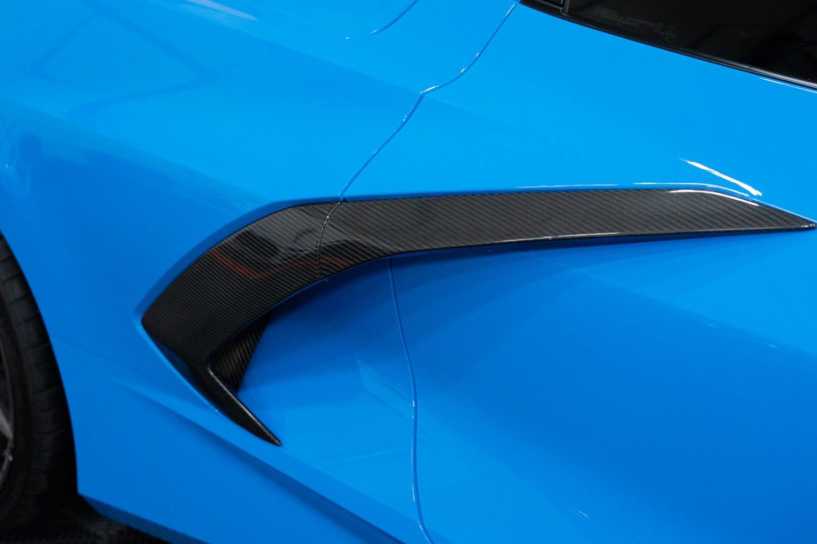 Used 2023 Chevrolet Corvette Stingray Preferred Cpe w/ Z51 Performance Package RWD image 17