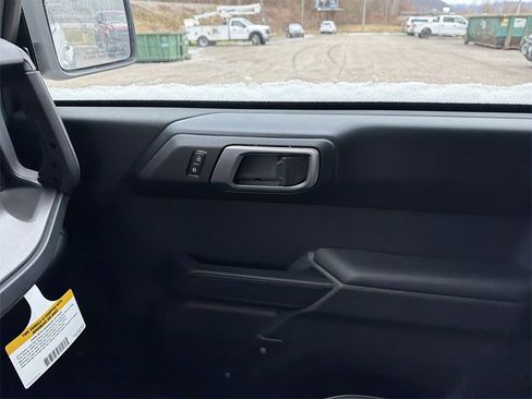 New 2025 Ford Bronco Badlands image 24