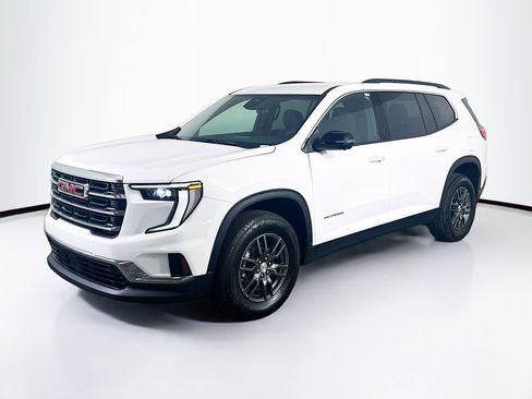 Used 2025 GMC Acadia Elevation image 3