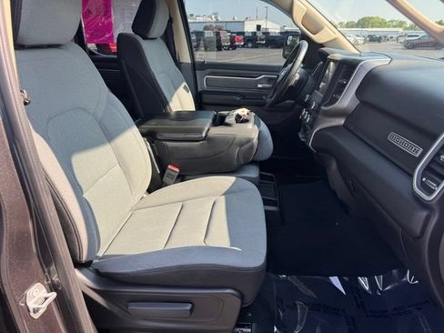 Used 2019 RAM 1500 Big Horn AWD/4WD image 14