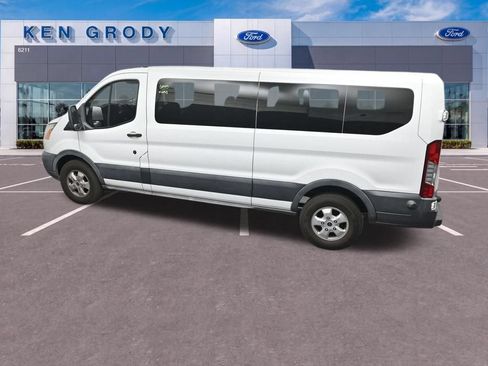 Used 2017 Ford Transit 350 XLT RWD image 16