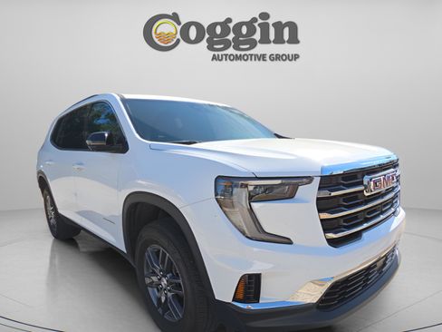 Used 2025 GMC Acadia Elevation image 13