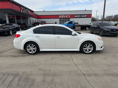 Used 2014 Subaru Legacy 2.5i Premium image 2