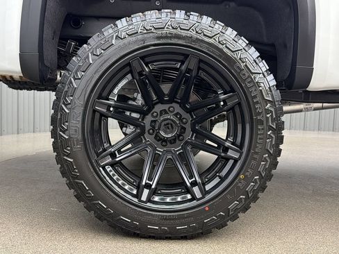 Used 2026 GMC Sierra 1500 AT4X AWD/4WD image 11