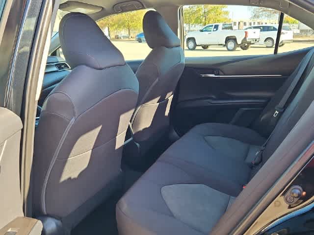 Used 2022 Toyota Camry LE FWD image 16