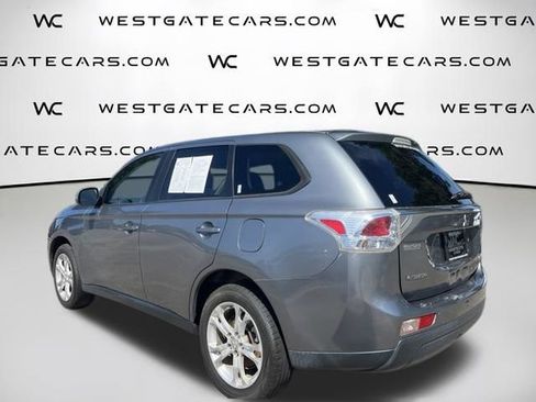 Used 2014 Mitsubishi Outlander SE AWD/4WD image 10