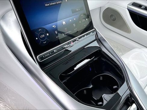 New 2026 Mercedes-Benz Maybach SL 680 image 18