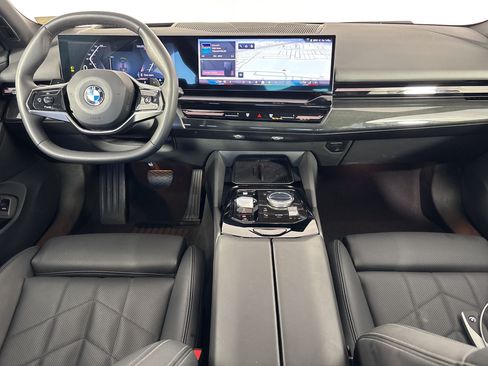 Used 2026 BMW 530i RWD image 17