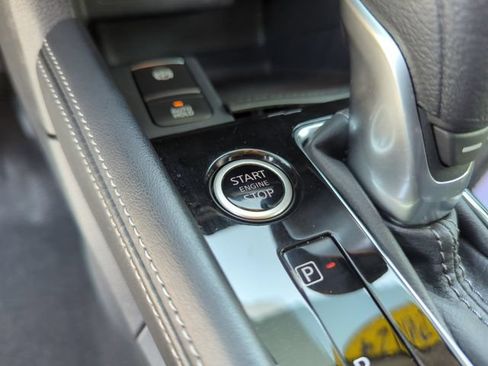 Certified 2024 Nissan Kicks SR w/ SR Premium Package FWD image 45
