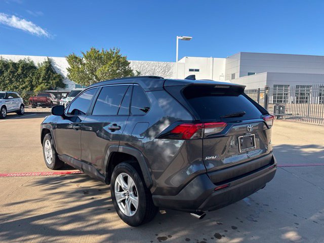 Used 2020 Toyota RAV4 XLE FWD image 7