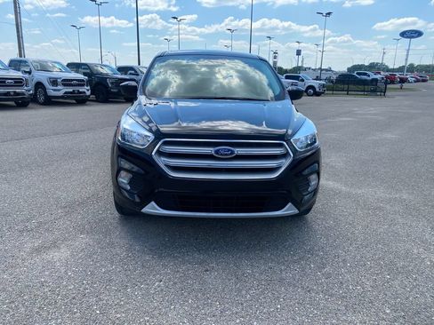Used 2019 Ford Escape SE FWD image 9