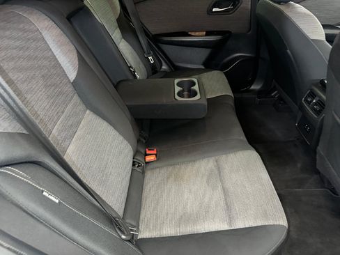 Used 2023 Nissan Rogue SV AWD/4WD image 27