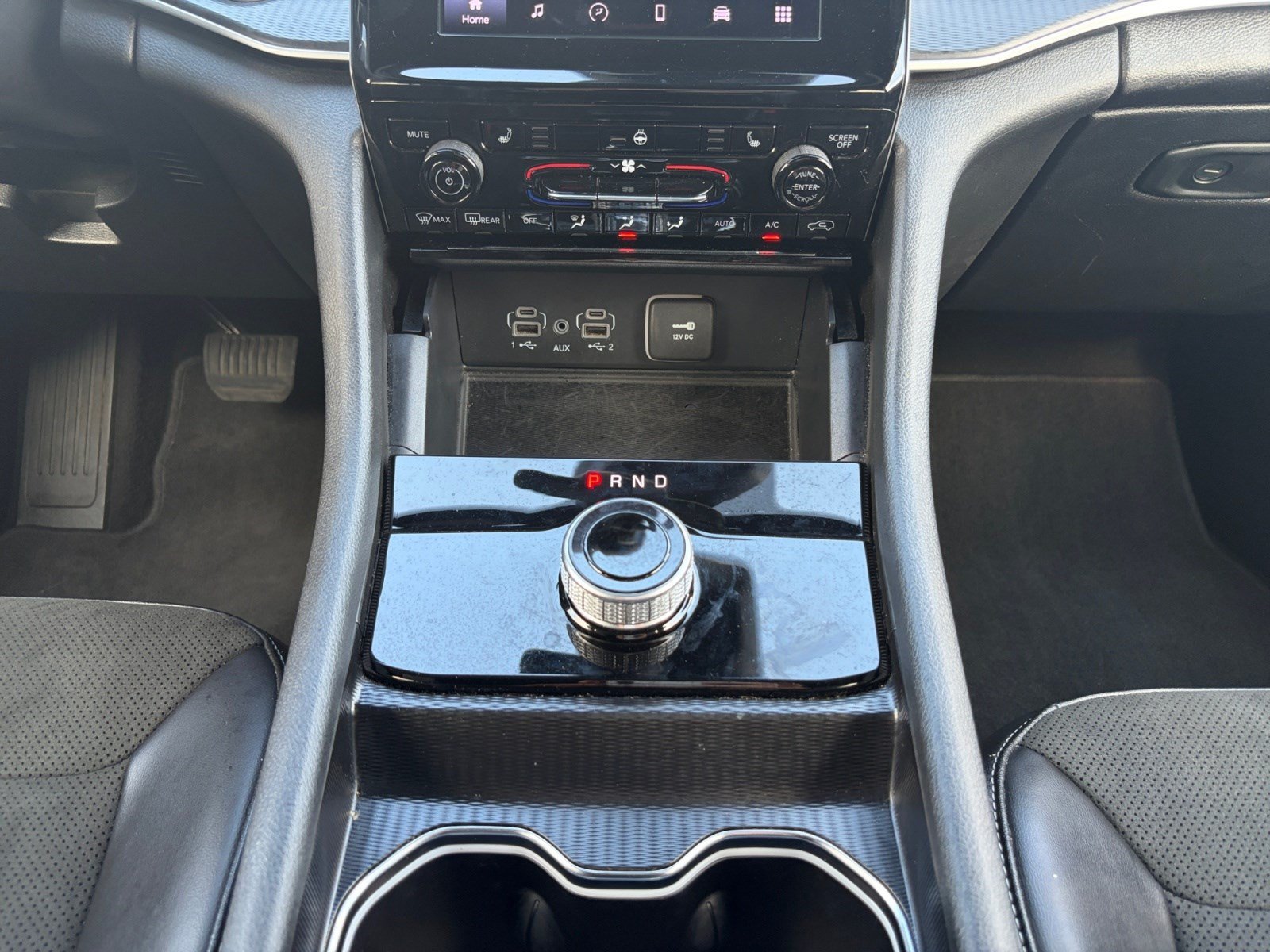 Used 2025 Jeep Grand Cherokee Altitude AWD/4WD image 18