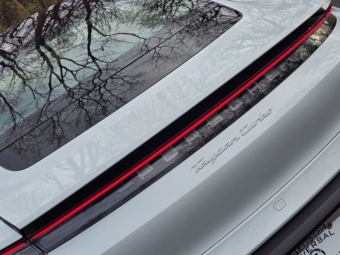 Used 2020 Porsche Taycan Turbo image 78