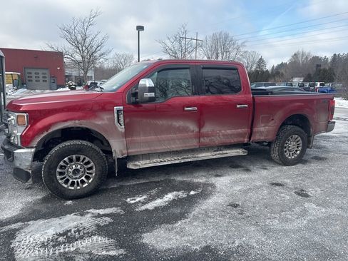 Used 2022 Ford F350 XLT w/ XLT Premium Package image 3