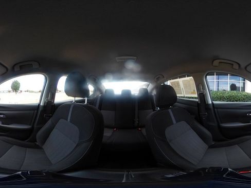 Used 2025 Nissan Sentra SV FWD image 35