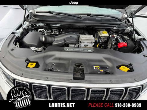 Used 2022 Jeep Wagoneer Series III w/ Premium Group I image 22