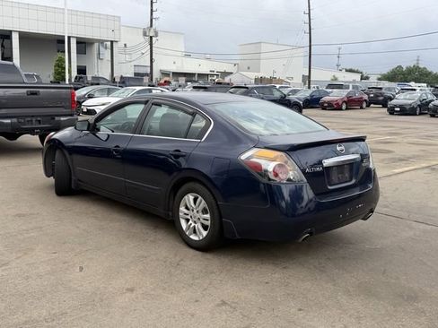 Used 2011 Nissan Altima 2.5 S w/ Special Edition Pkg image 7