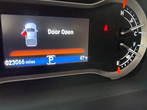 Used 2021 Honda Ridgeline Sport image 15