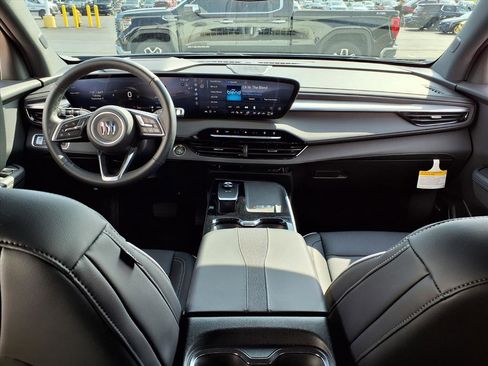 New 2025 Buick Enclave Preferred w/ Power Package image 5