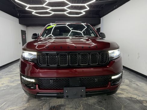Used 2024 Jeep Wagoneer Series II image 7