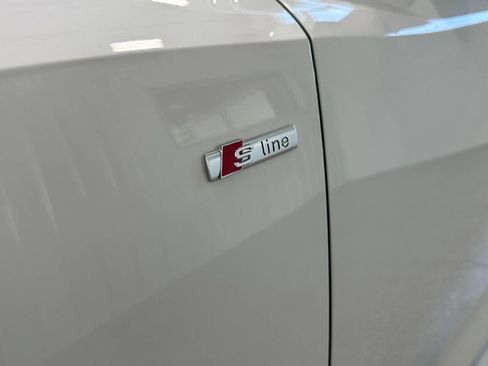 Used 2023 Audi Q3 2.0T Premium image 5