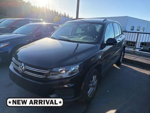 Used 2016 Volkswagen Tiguan S FWD image 1