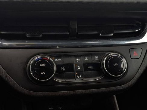 Used 2025 Buick Envista Preferred image 21