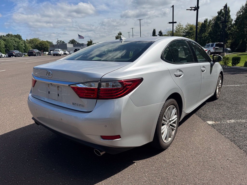 Used 2013 Lexus ES 350 w/ Luxury Pkg FWD image 4