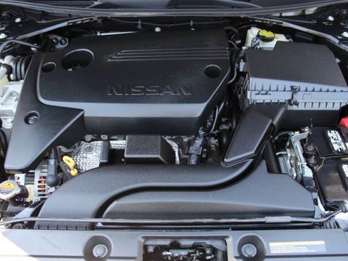 Used 2017 Nissan Altima 2.5 S w/ Power Driver Seat Package FWD image 8