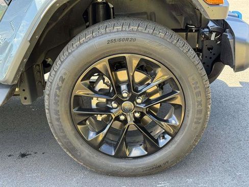 Used 2024 Jeep Wrangler Unlimited Sahara w/ Safety Group image 6