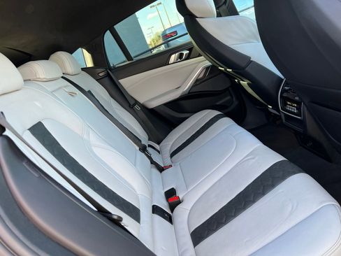 Used 2022 BMW X6 M image 55