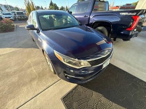 Used 2018 Kia Optima LX FWD image 7