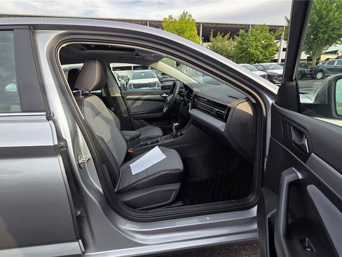 New 2026 Volkswagen Jetta SE FWD image 30