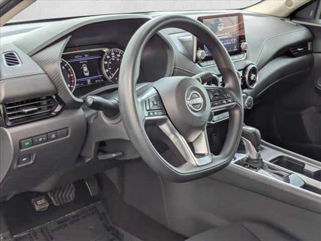 Used 2024 Nissan Sentra SV FWD image 10
