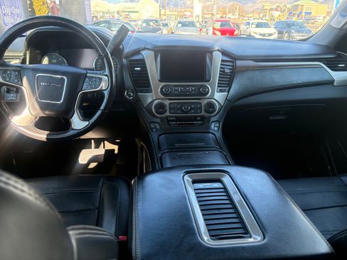Used 2018 GMC Yukon XL Denali w/ Denali Ultimate Package image 19