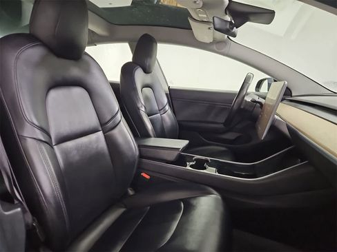 Used 2018 Tesla Model 3 Mid Range image 23