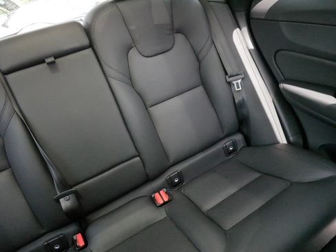 Used 2025 Volvo XC60 B5 Plus AWD/4WD image 14